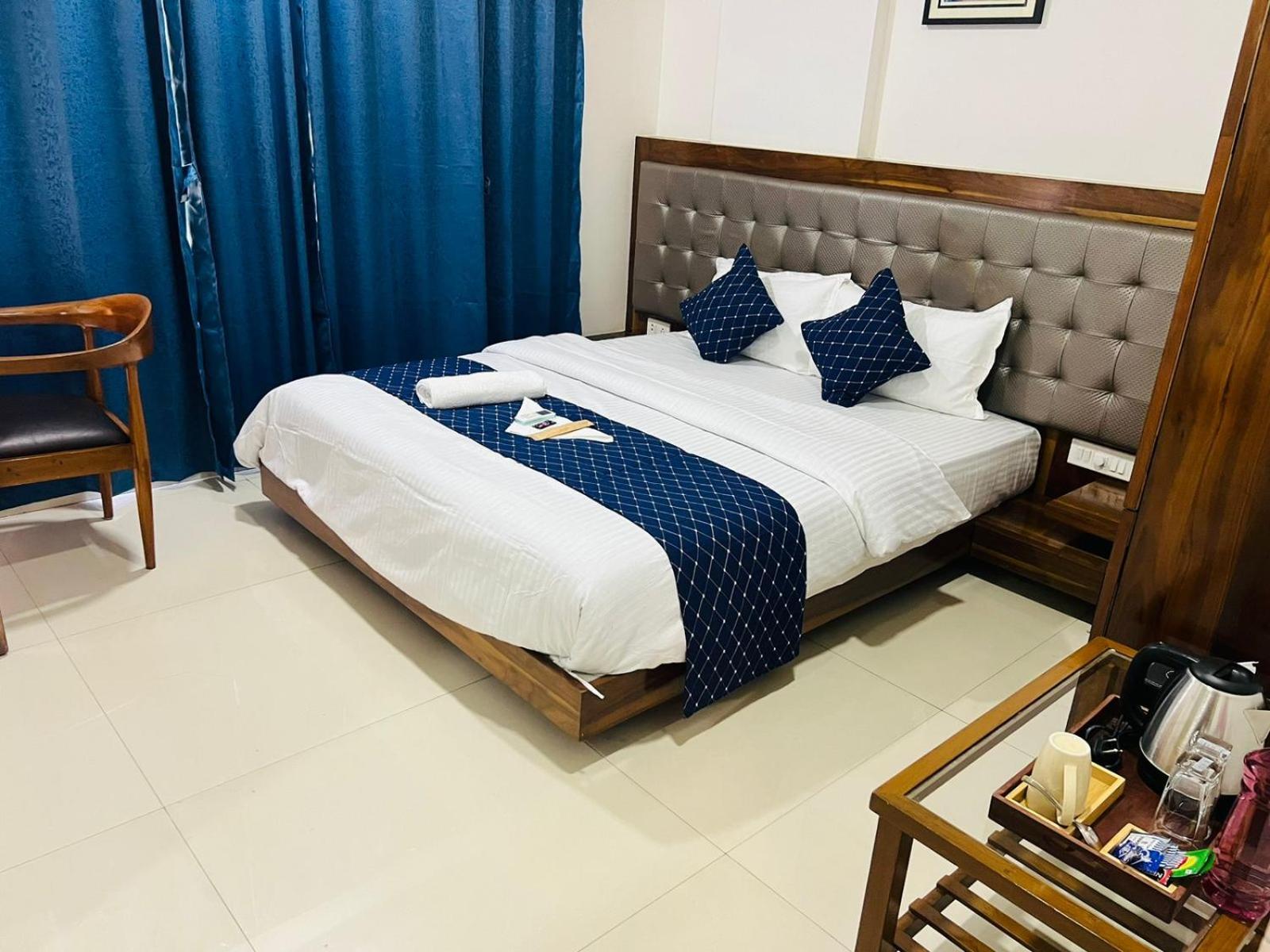 Luna Spaces- Near Mumbai International Airport Экстерьер фото